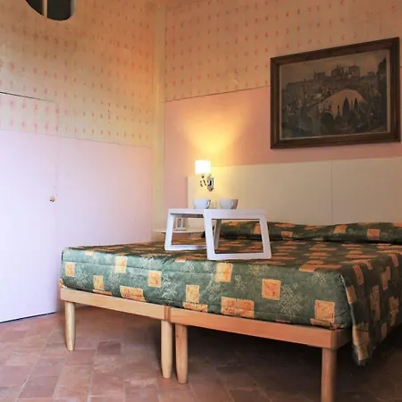 Bed & Breakfast Villa Sant'Andrea Siena